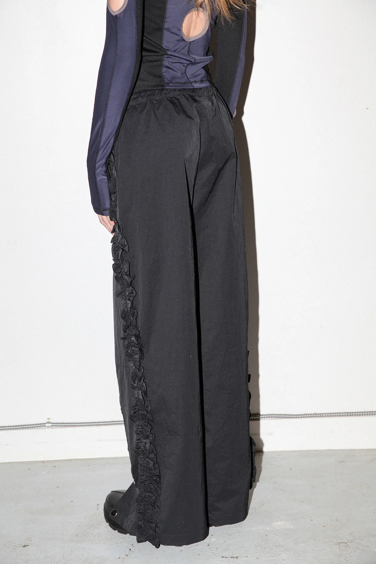Ruffle Split Track Pant (Onyx) - Image 5