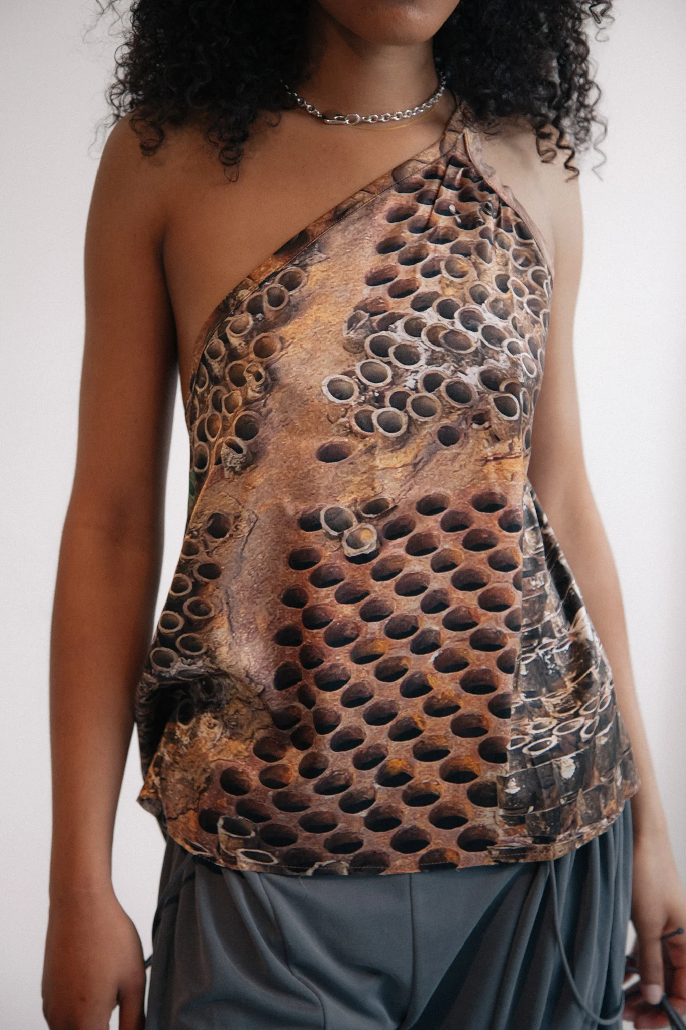 Scrapyard Pattern One Shoulder Silk Top - Image 3